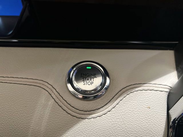 Used 2019 Lincoln Navigator L Reserve AWD/4WD image 16