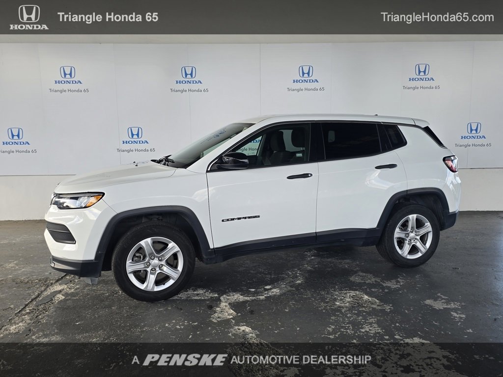 Used 2024 Jeep Compass Sport image 1