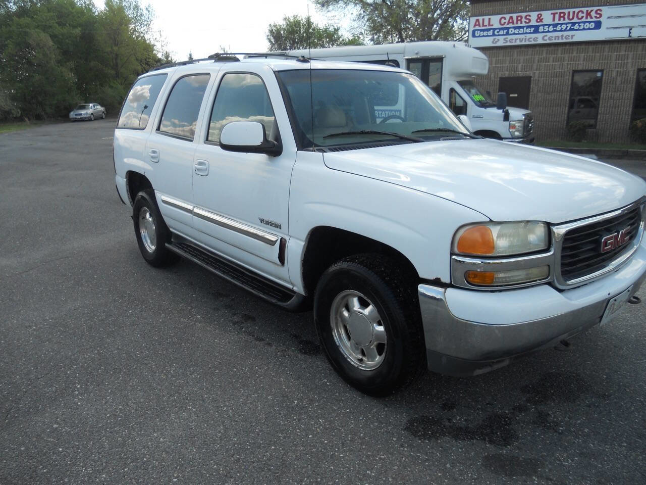 Used 2003 GMC Yukon SLT w/ 1SD Preferred Equipment Group image 5