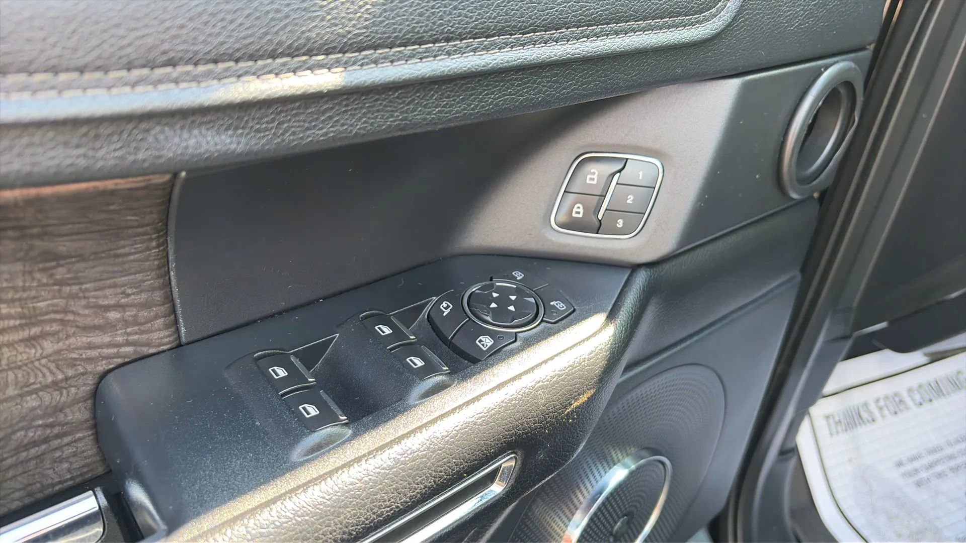 Used 2018 Ford Expedition Limited image 11