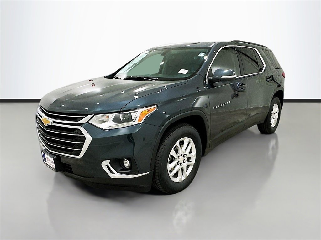 Used 2021 Chevrolet Traverse LT image 3