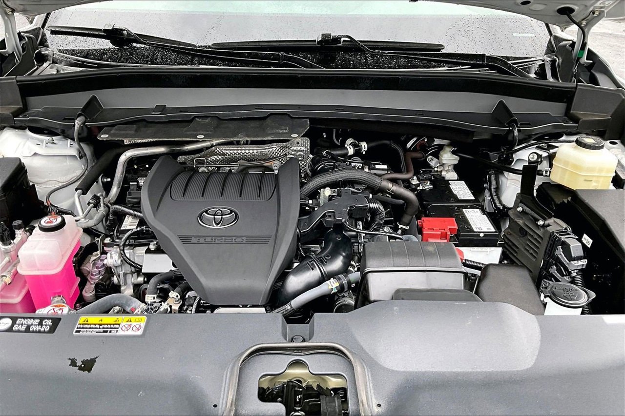 Used 2024 Toyota Grand Highlander Limited image 35