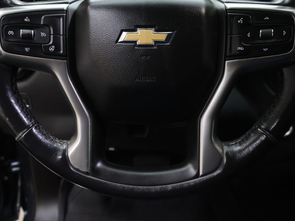 Used 2022 Chevrolet Silverado 1500 LT AWD/4WD image 18