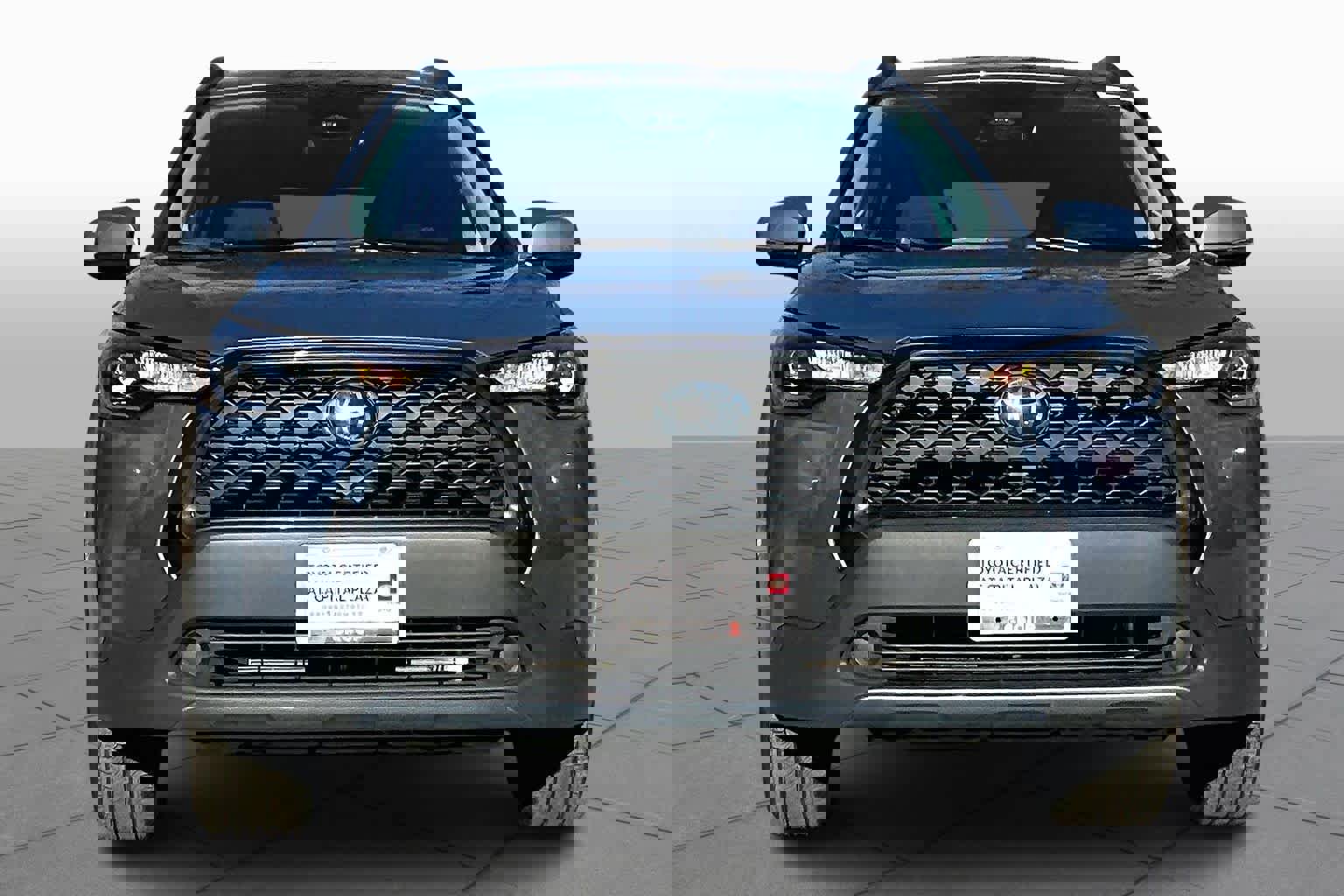 Certified 2023 Toyota Corolla Cross LE w/ Moonroof Package image 3