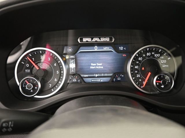 New 2026 RAM 1500 4x4 Crew Cab image 32