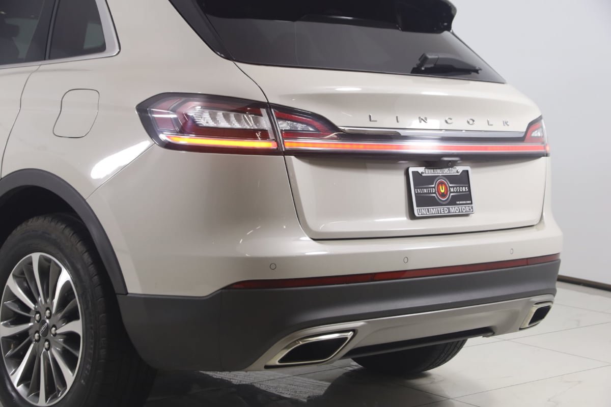 Used 2023 Lincoln Nautilus Reserve AWD/4WD image 24