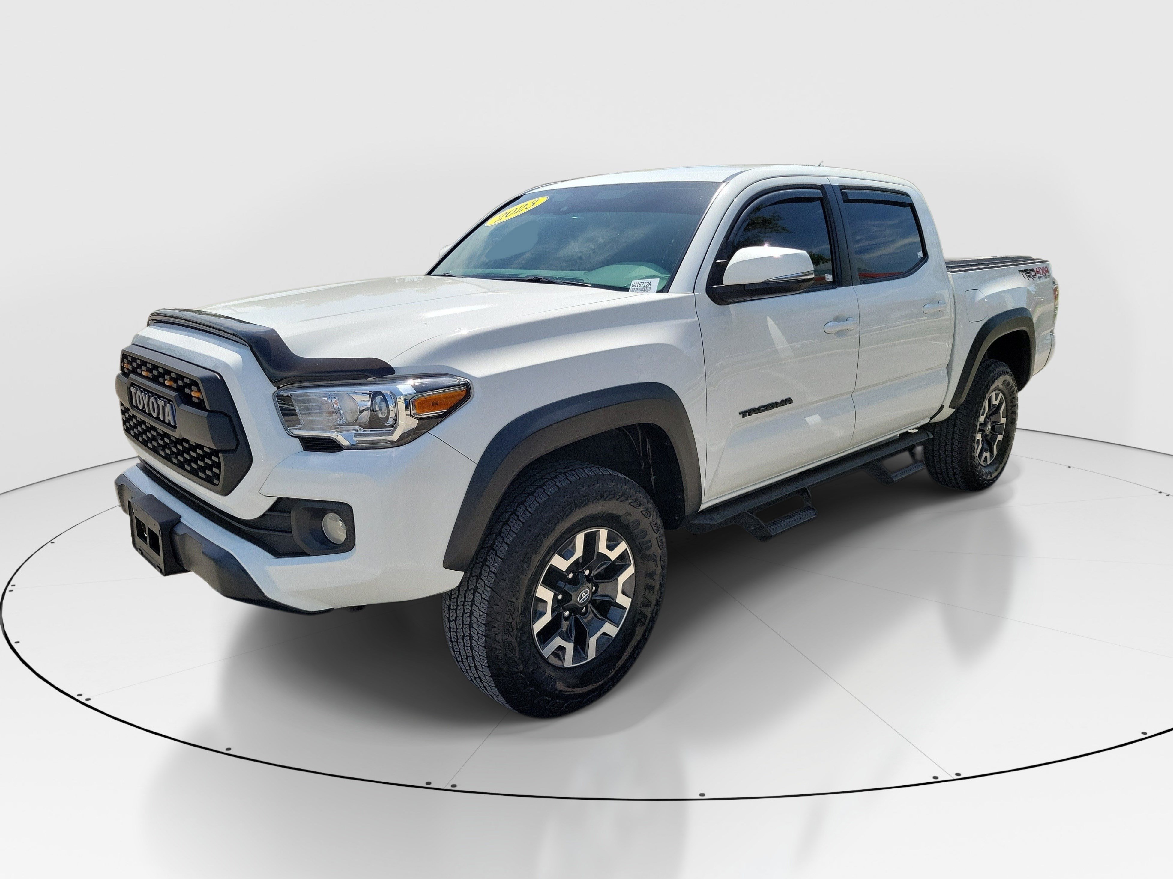 Used 2023 Toyota Tacoma TRD Off-Road w/ Technology Package AWD/4WD image 3
