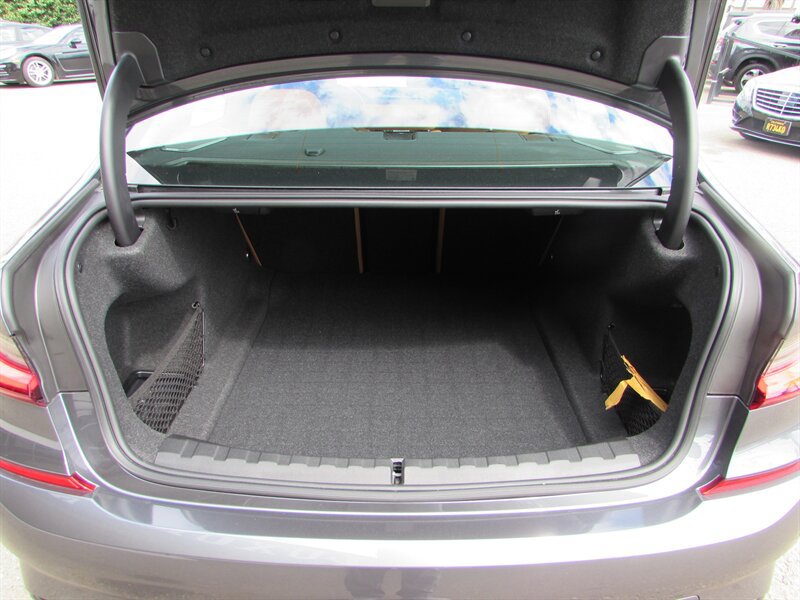 Used 2022 BMW M340i RWD image 27