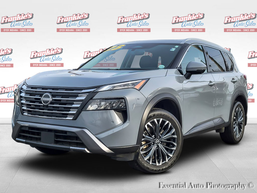 Used 2025 Nissan Rogue SL w/ Tech Package image 1