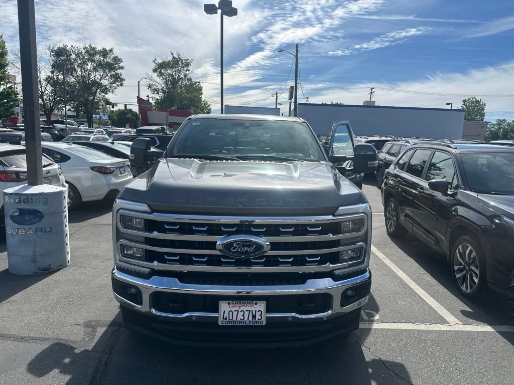 Used 2023 Ford F350 Lariat w/ Lariat Ultimate Package AWD/4WD image 1