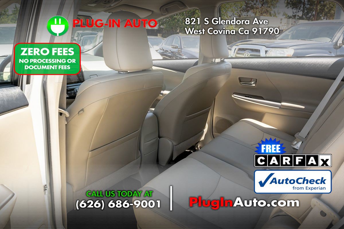 Used 2015 Toyota Prius V Four FWD image 9