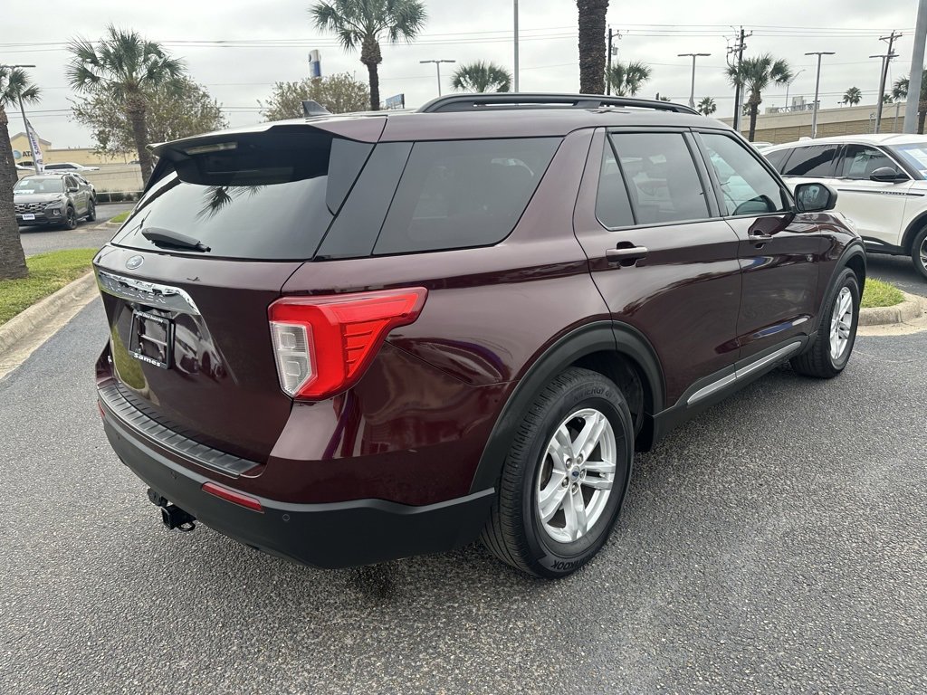 Used 2022 Ford Explorer XLT image 6