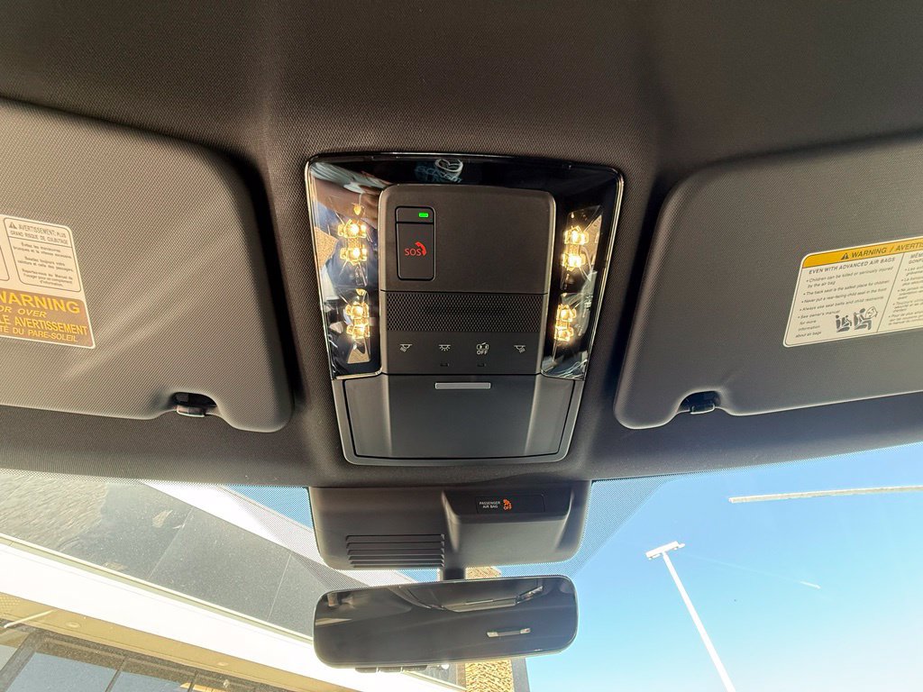 New 2026 Mitsubishi Outlander LE FWD image 32