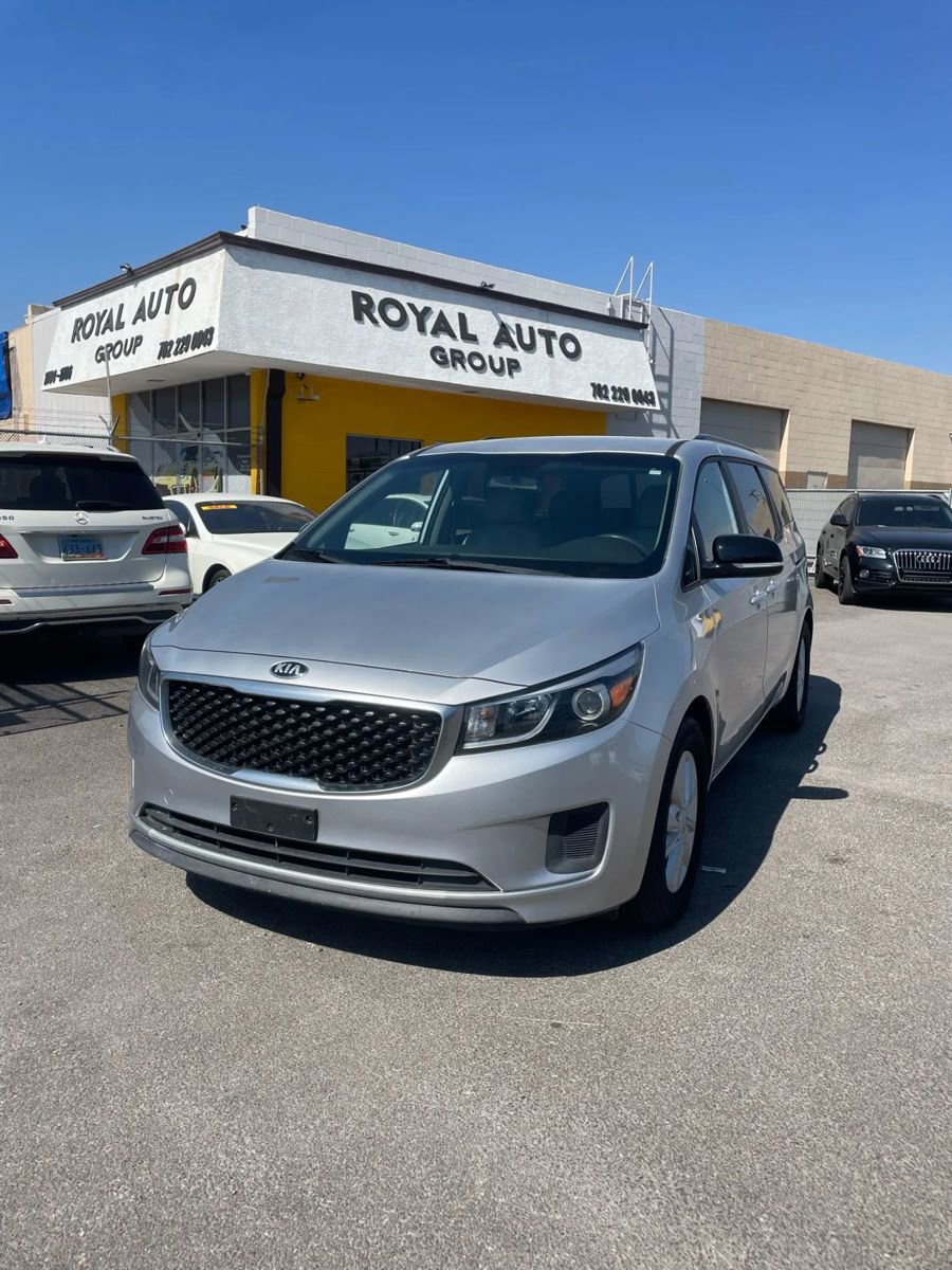 Used 2015 Kia Sedona LX w/ LX Convenience Package