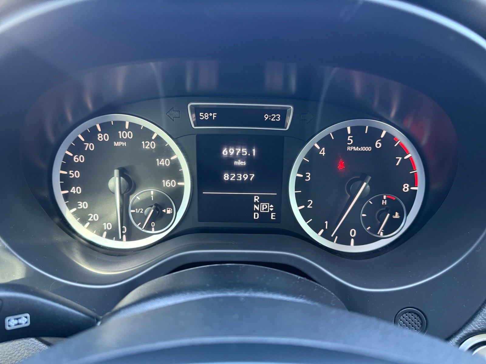 Used 2017 INFINITI QX30 image 11