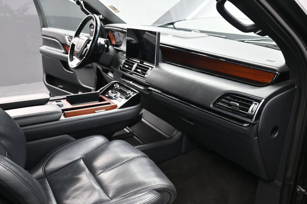 Used 2022 Lincoln Navigator Reserve AWD/4WD image 20