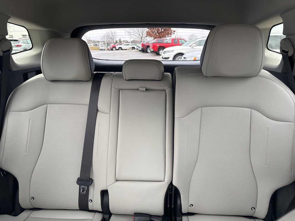 Used 2025 Kia Sportage EX image 34