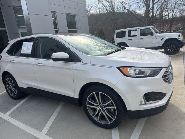 Used 2019 Ford Edge Titanium video 2