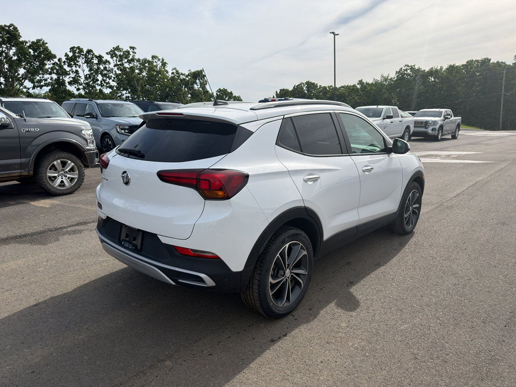 Used 2022 Buick Encore GX Select FWD image 3