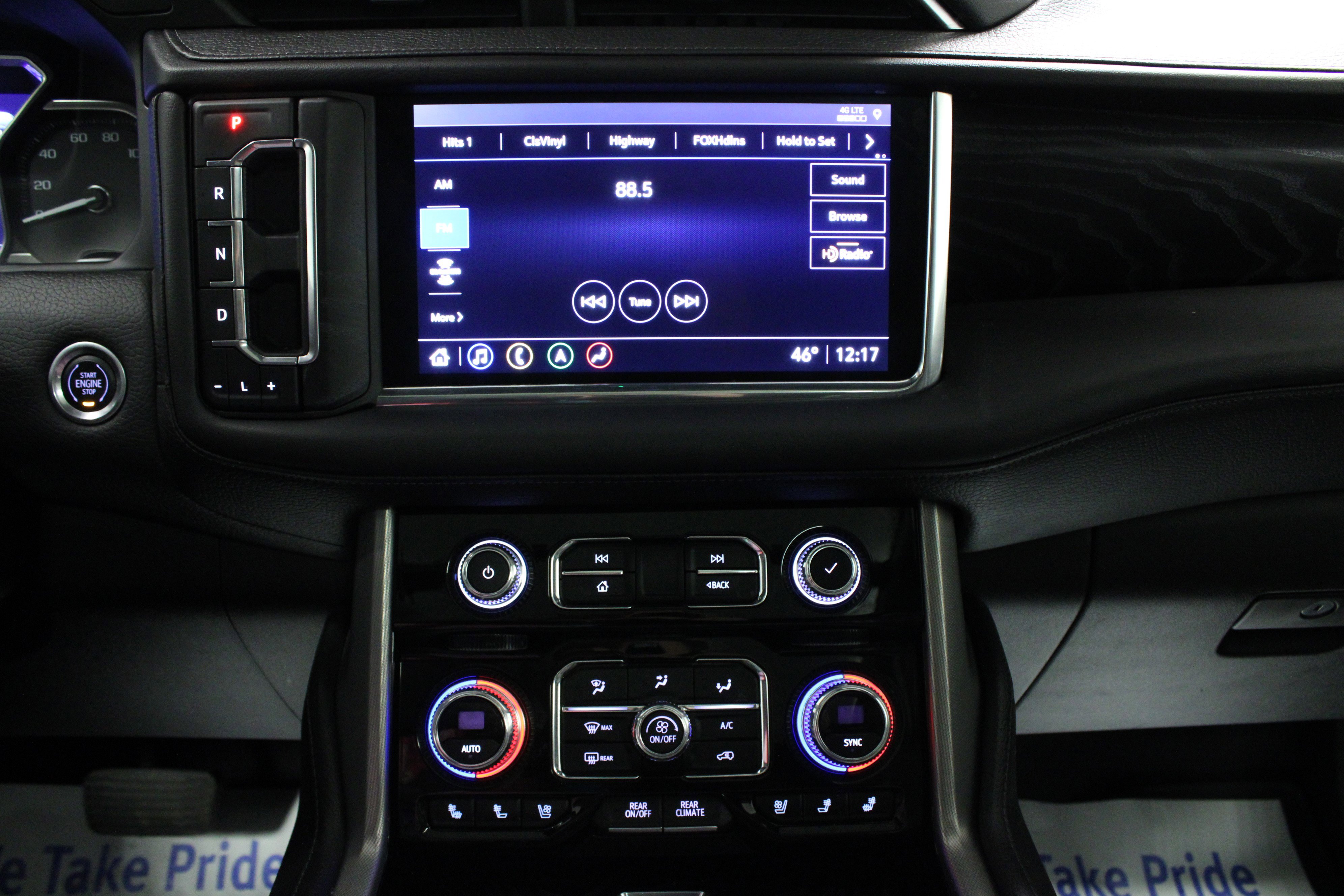 Used 2021 GMC Yukon Denali w/ Denali Premium Package image 23