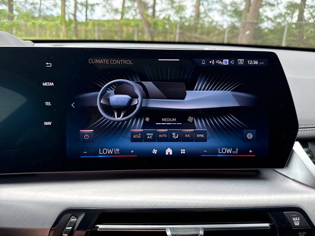 New 2026 BMW X1 xDrive28i w/ Technology Package AWD/4WD image 19