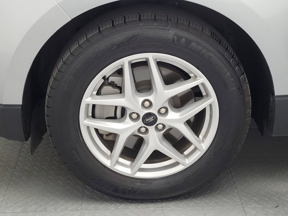 Used 2024 Ford Edge SEL image 31