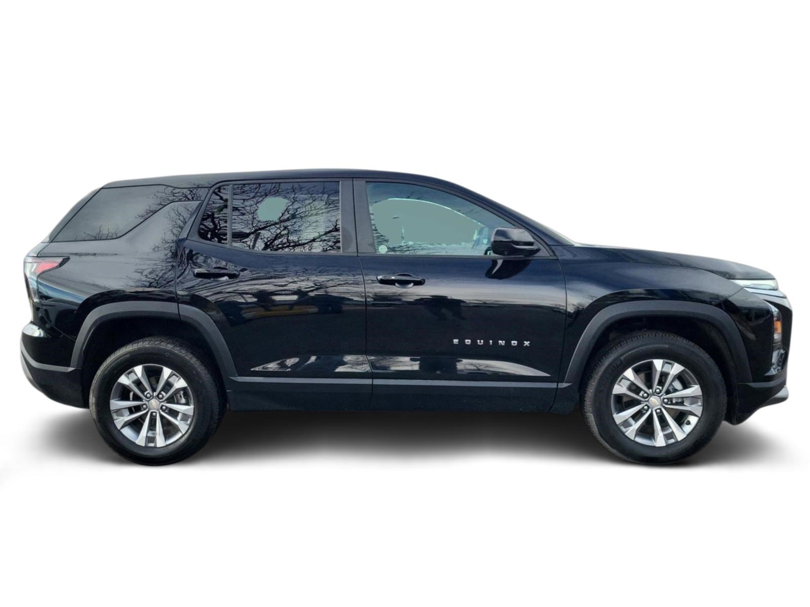 Certified 2025 Chevrolet Equinox LT w/ Safety and Technology Package image 2