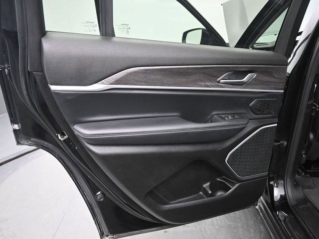 Used 2021 Jeep Grand Cherokee L Limited image 14