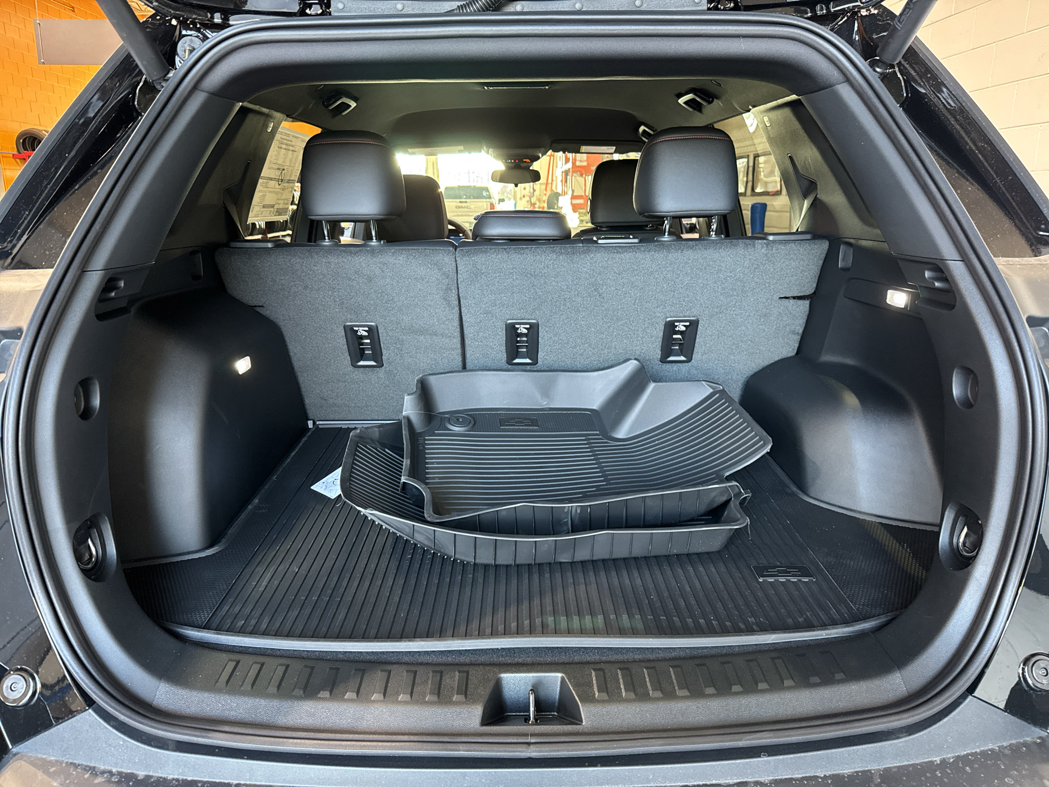 New 2027 Chevrolet Equinox RS w/ Convenience Package III AWD/4WD image 20