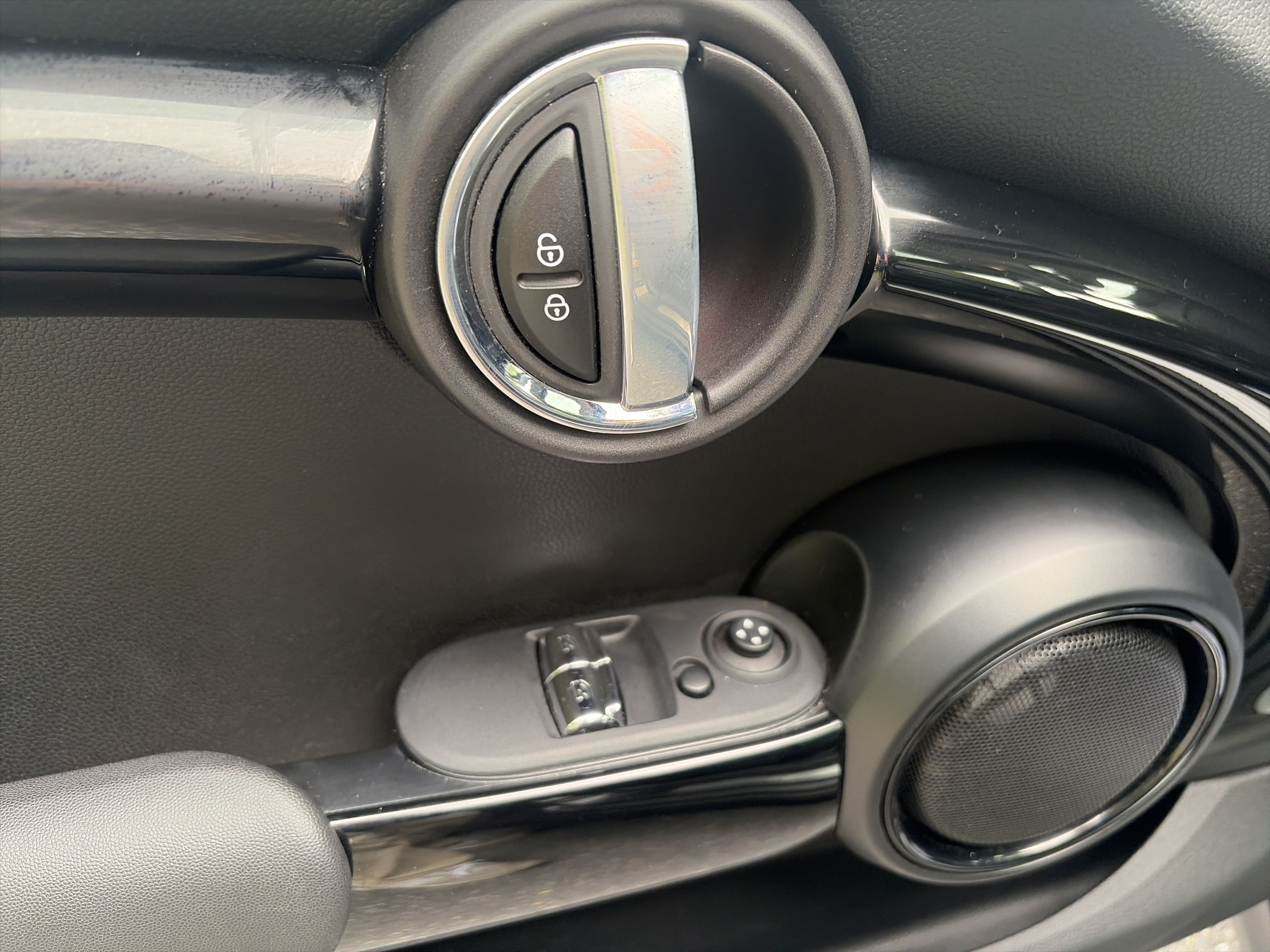 Used 2017 MINI Cooper S FWD image 15