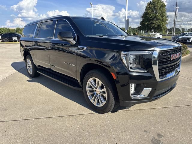 Used 2022 GMC Yukon XL SLE w/ Gmc Pro Safety Plus Package RWD image 3