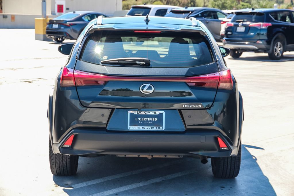 Certified 2024 Lexus UX 250h FWD image 6