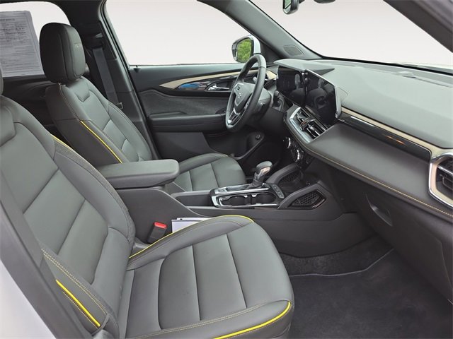 Used 2025 Chevrolet TrailBlazer ACTIV w/ Convenience Package image 15