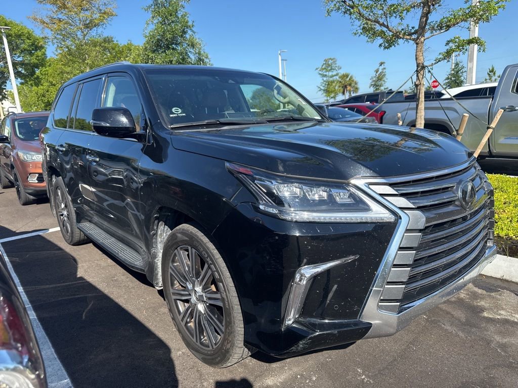 Used 2021 Lexus LX 570 4WD w/ Luxury Package image 3
