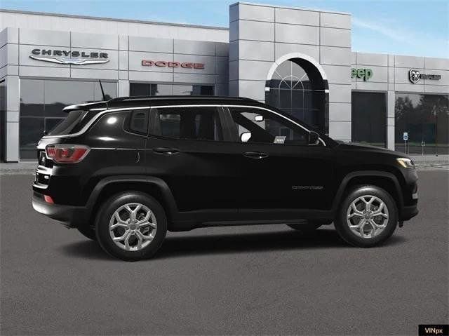New 2024 Jeep Compass Latitude w/ Convenience Group image 15