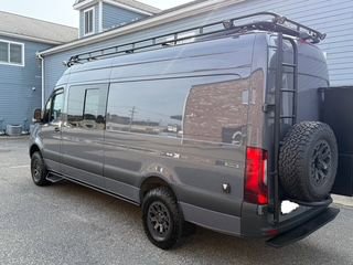 Used 2021 Mercedes-Benz Sprinter 2500 image 4