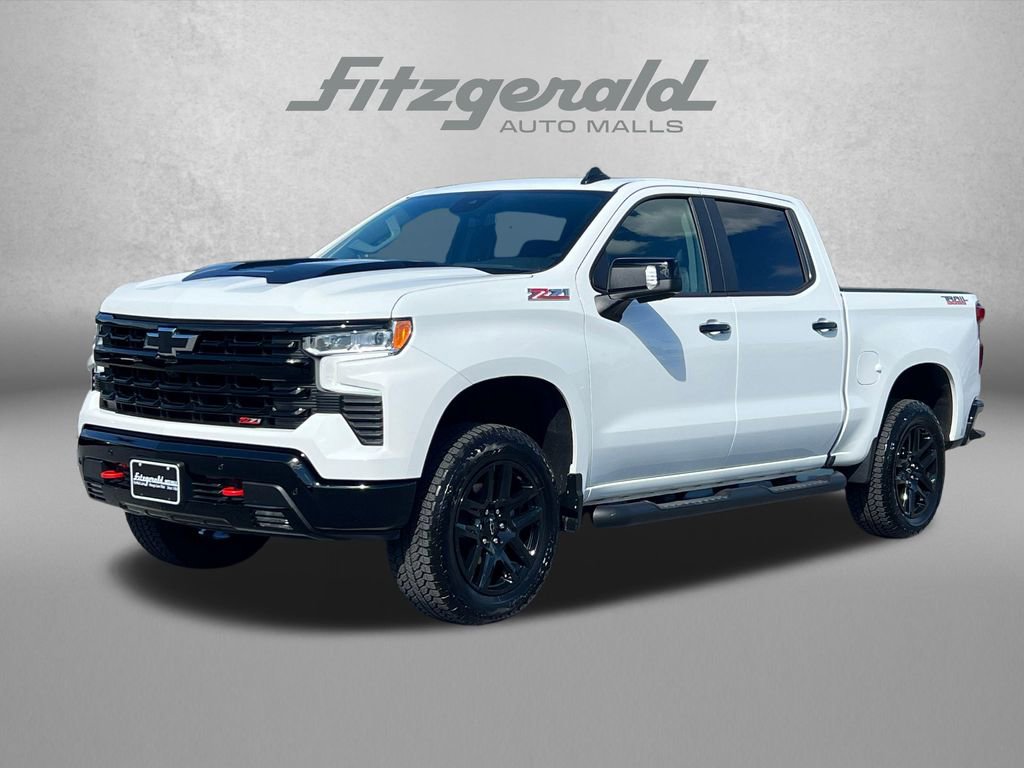 Used 2025 Chevrolet Silverado 1500 LT Trail Boss w/ LT Trail Boss Premium Package AWD/4WD image 2