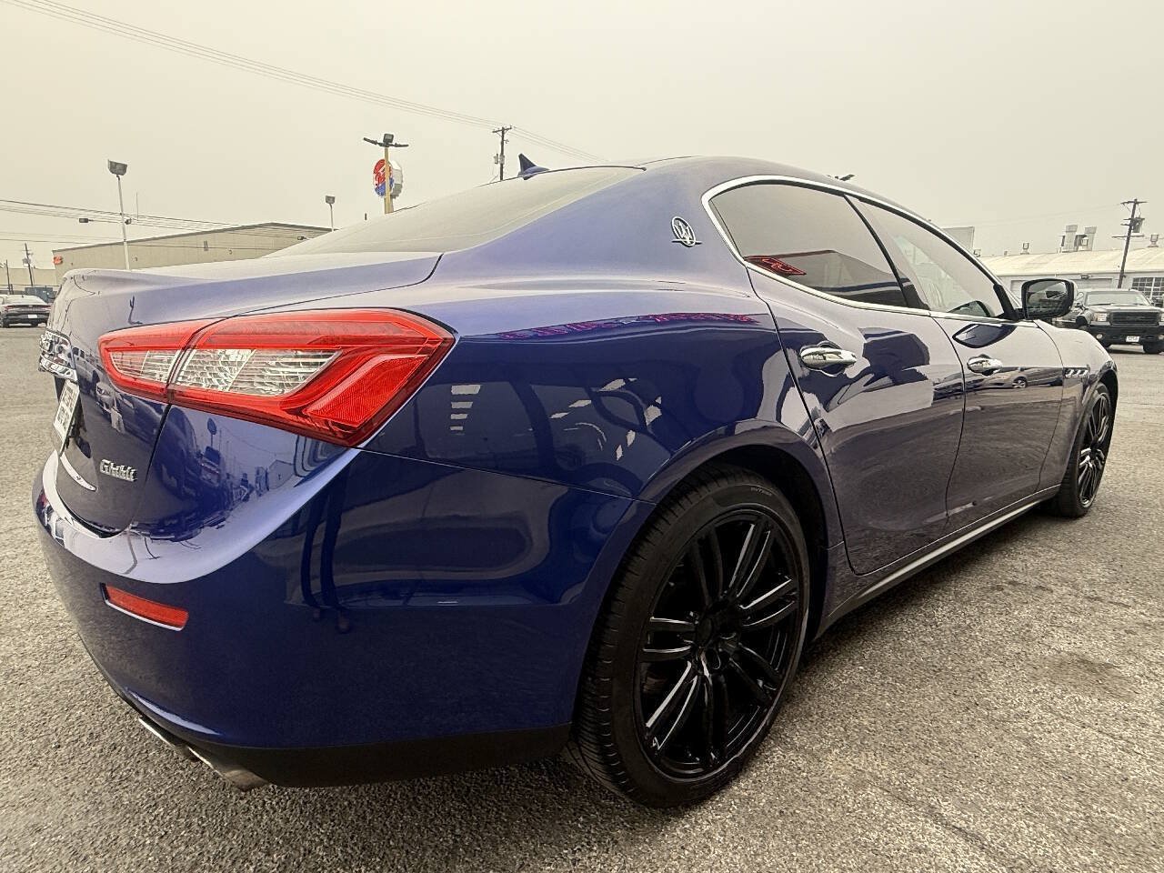 Used 2015 Maserati Ghibli RWD image 6