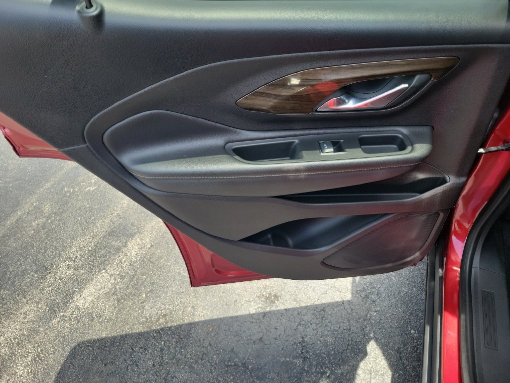 Used 2019 GMC Terrain Denali w/ Advanced Safety Package FWD image 18