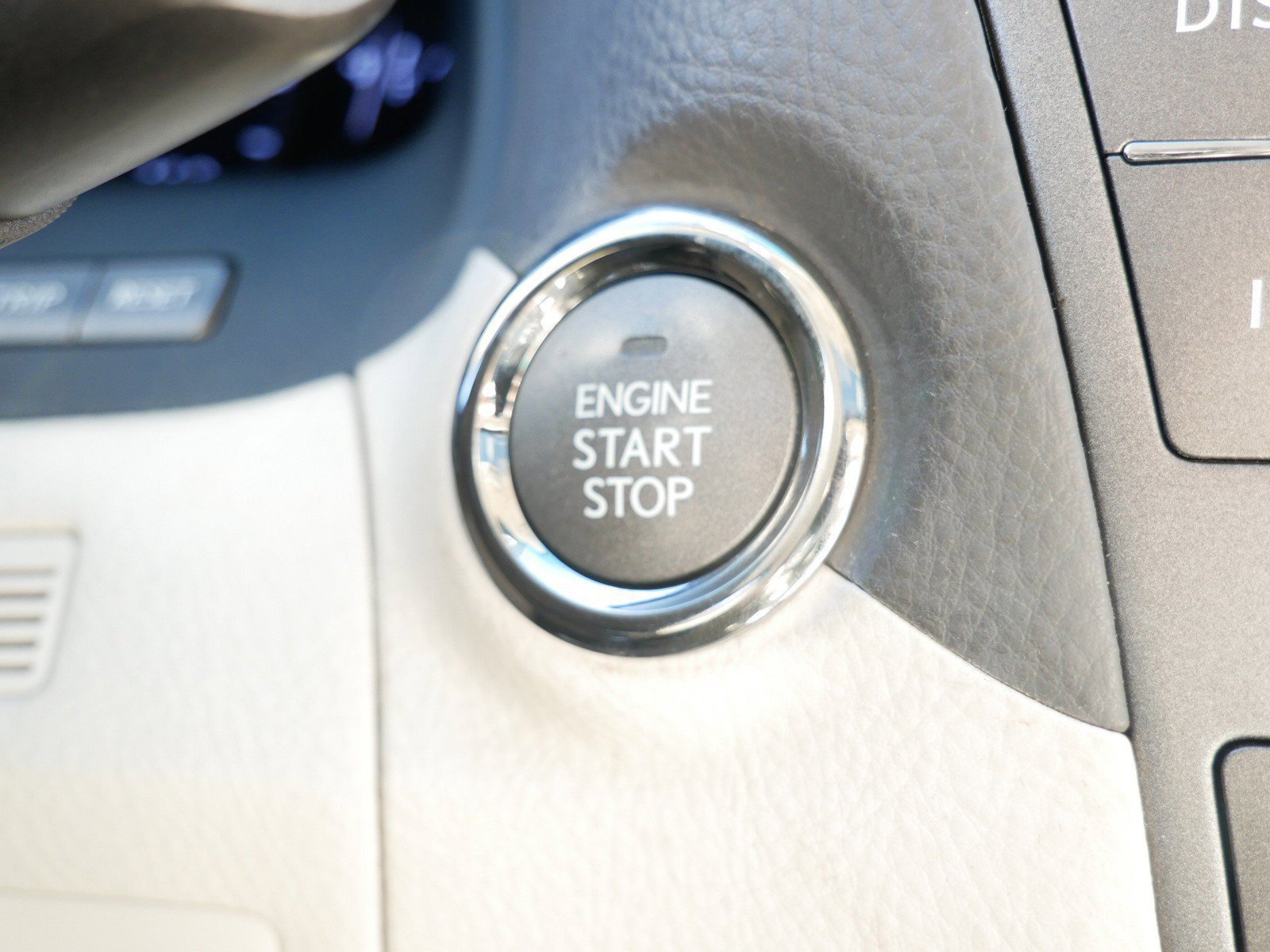 Used 2008 Lexus LS 460 RWD image 26
