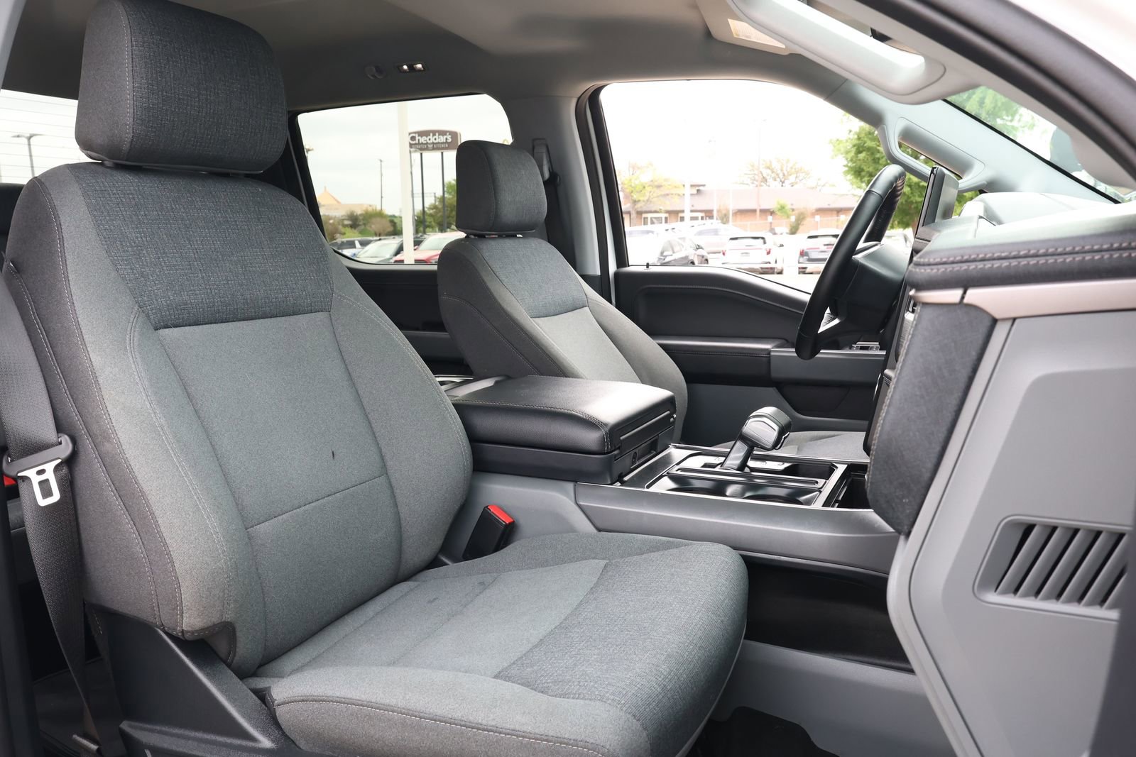 Used 2024 Ford F150 Lightning Flash image 32