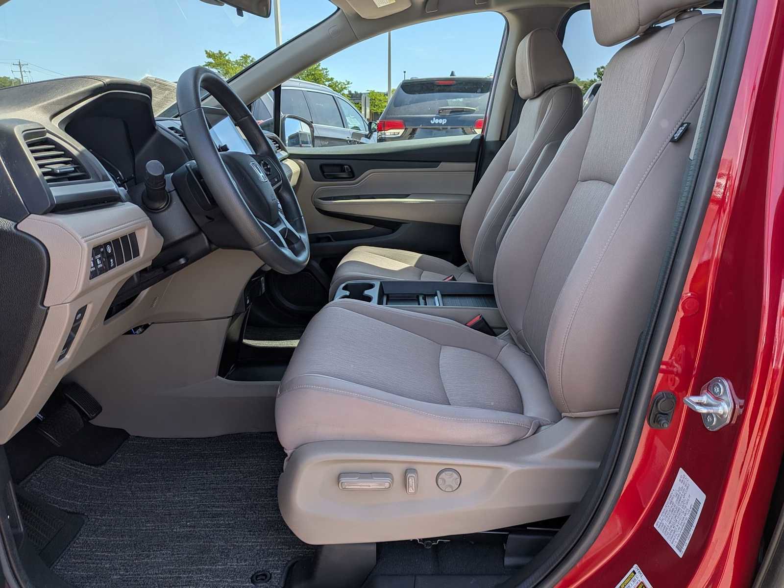 Certified 2023 Honda Odyssey EX image 15