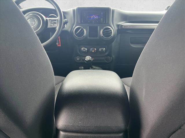 Used 2013 Jeep Wrangler Unlimited Sport image 18
