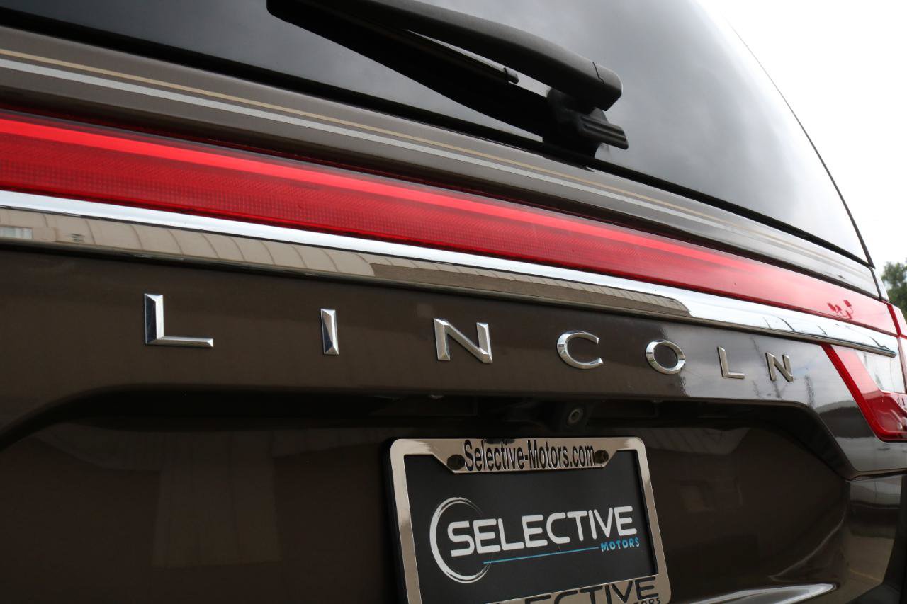 Used 2017 Lincoln Navigator Select AWD/4WD image 13