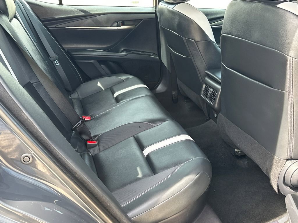 Used 2025 Toyota Camry SE image 13