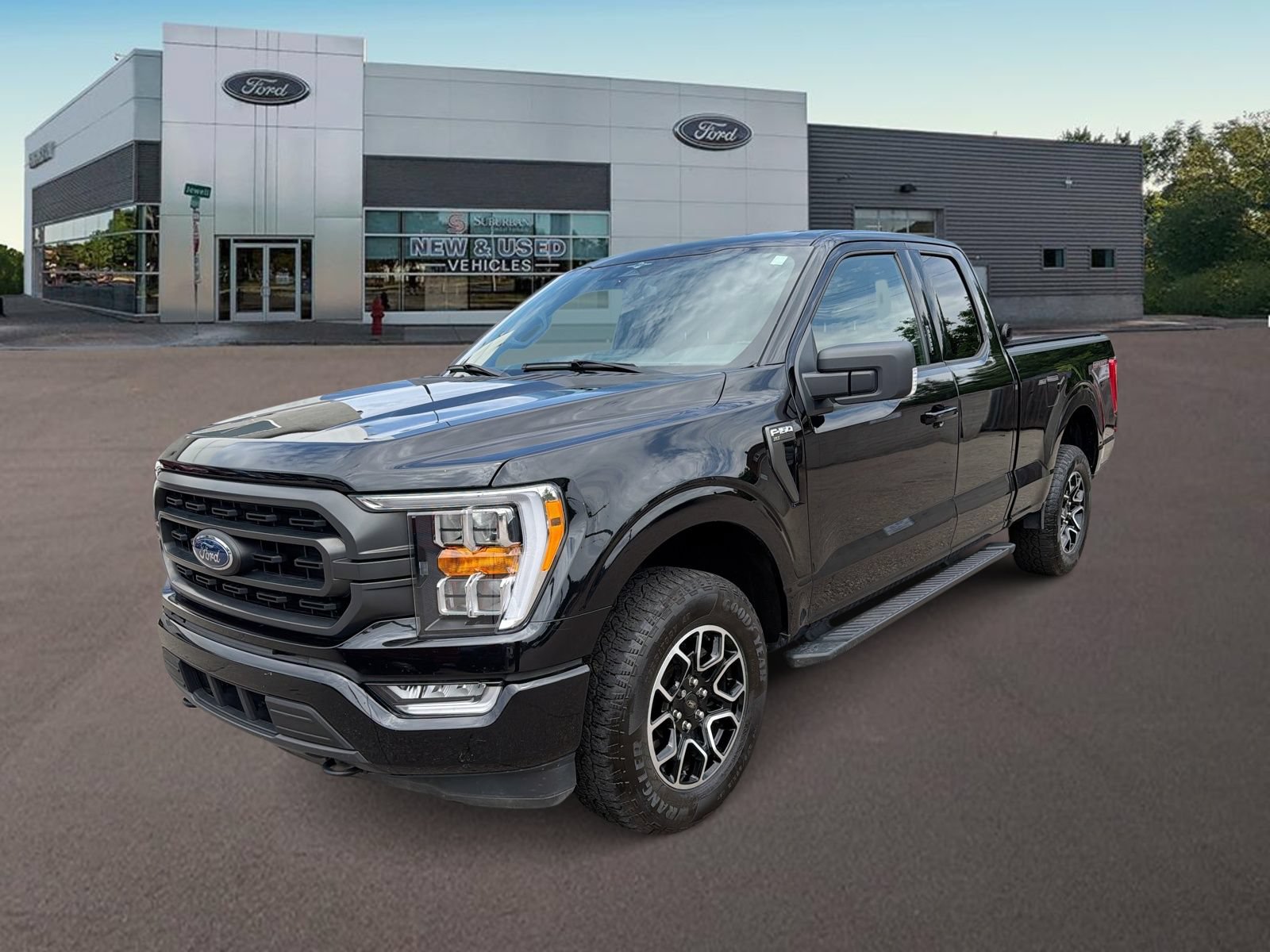 Used 2023 Ford F150 XLT w/ Equipment Group 302A High AWD/4WD image 5