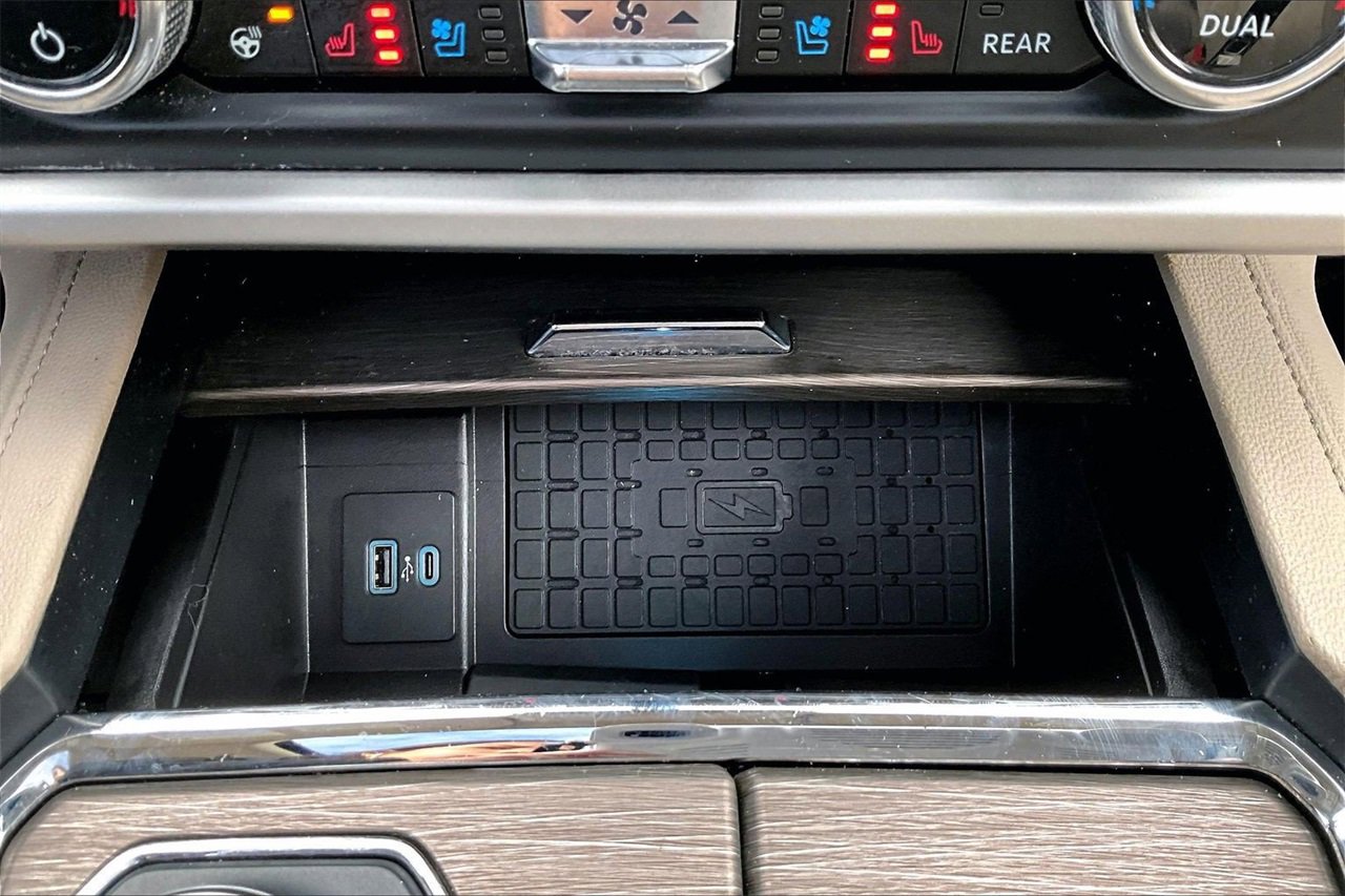 Used 2024 Ford Expedition Max Limited image 18