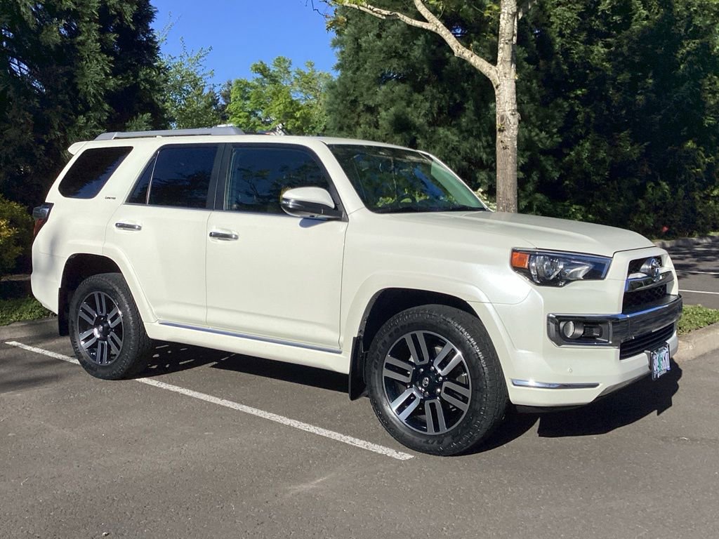 Used 2018 Toyota 4Runner Limited AWD/4WD image 8