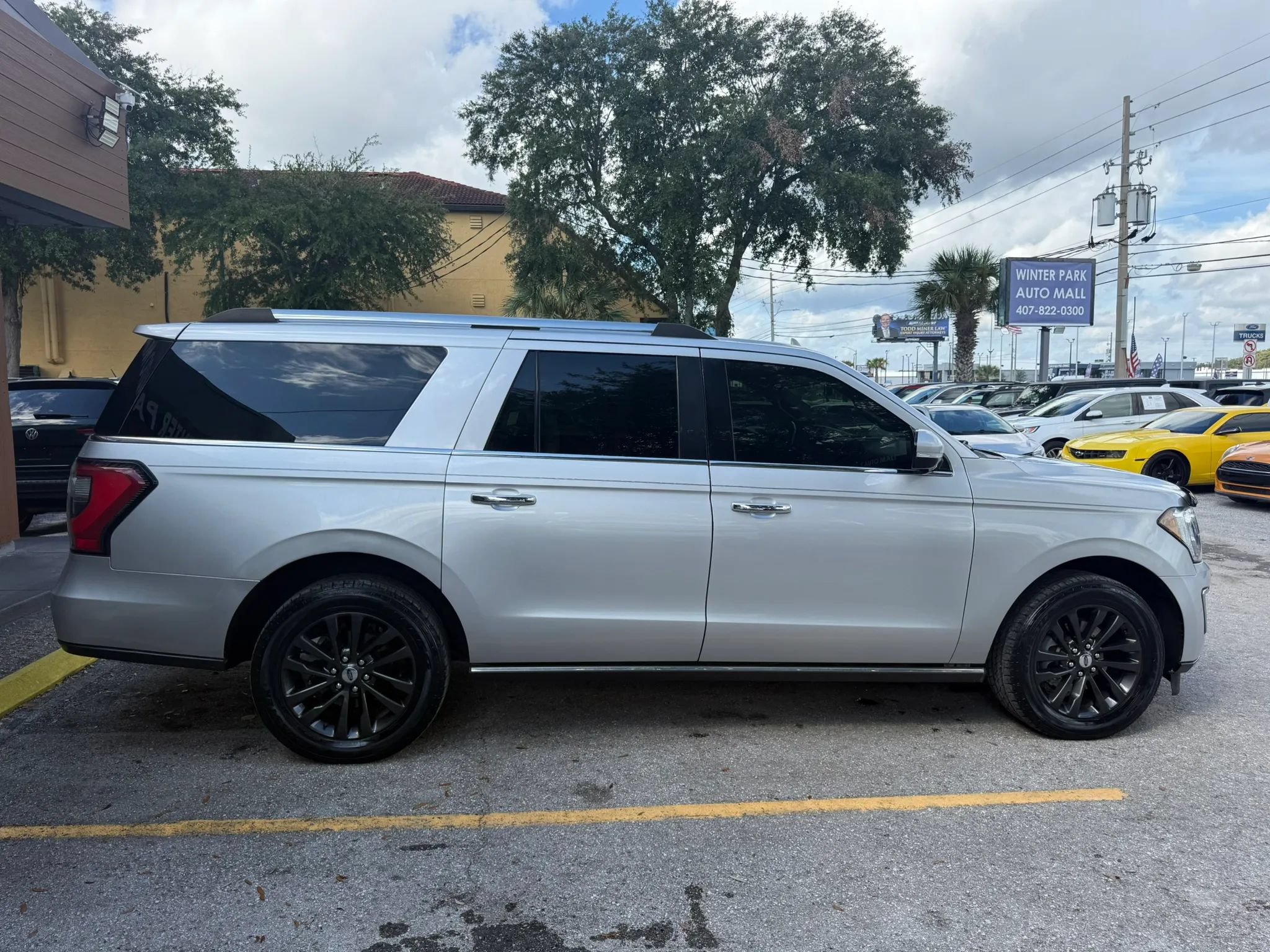 Used 2019 Ford Expedition Max Limited RWD image 5