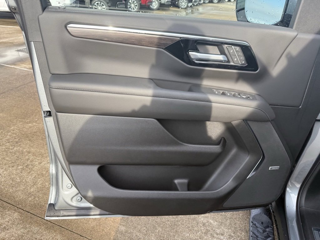 New 2026 Chevrolet Tahoe Z71 w/ Comfort Package image 24